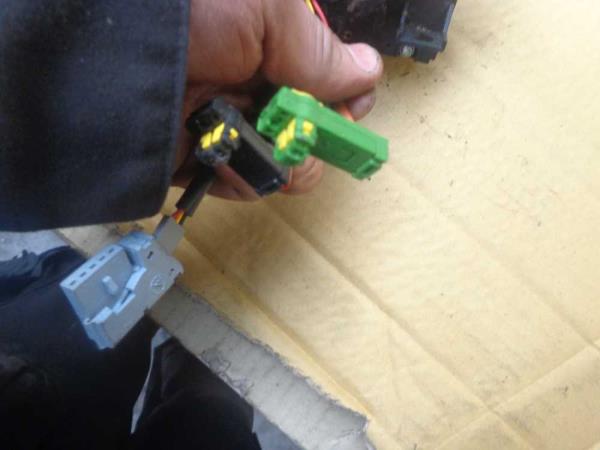 COMMODO CITROEN / PEUGEOT - Vue 4